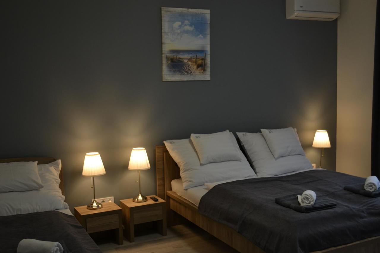 Fonix Design Rooms Дебрецен Экстерьер фото